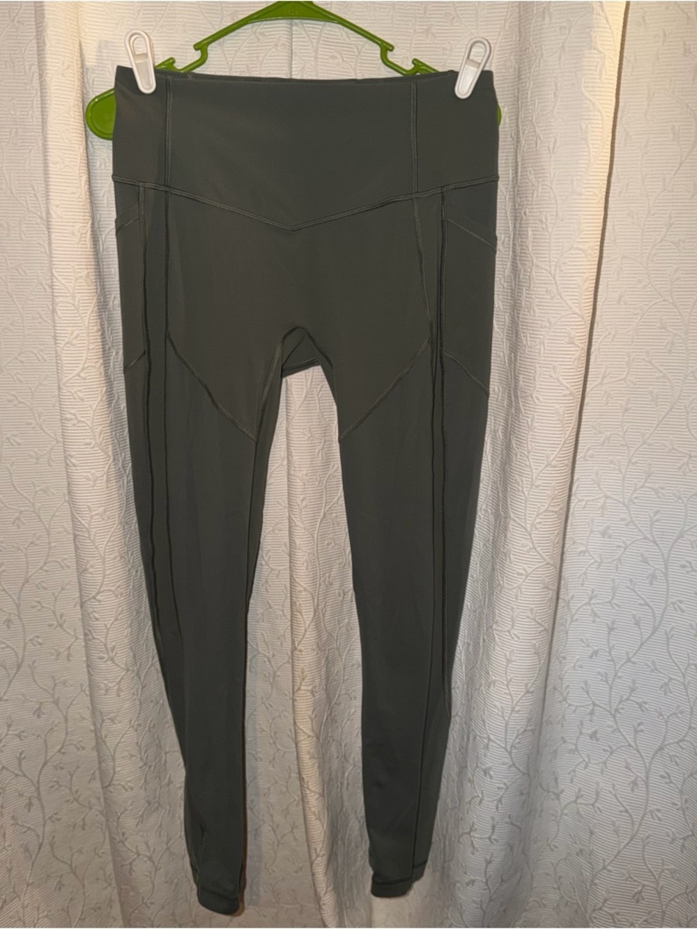 Lululemon Fine Force leggings